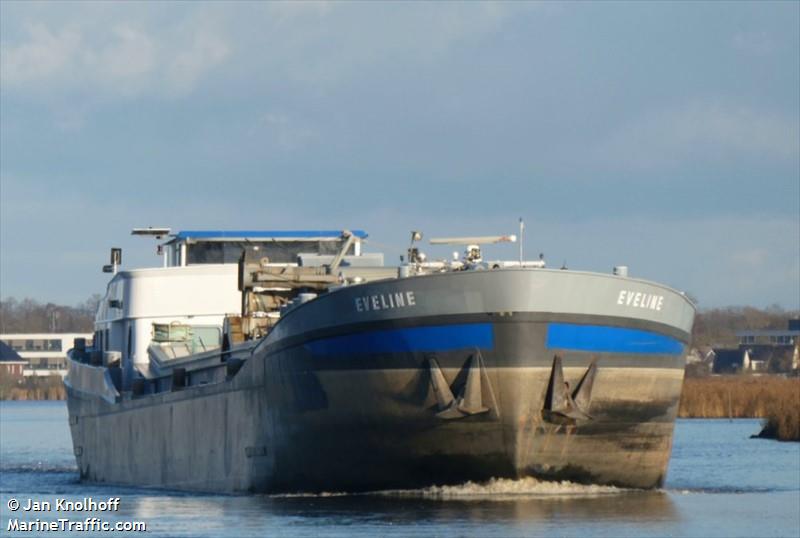 eveline (Cargo ship) - IMO , MMSI 244740841, Call Sign PD2626 under the flag of Netherlands