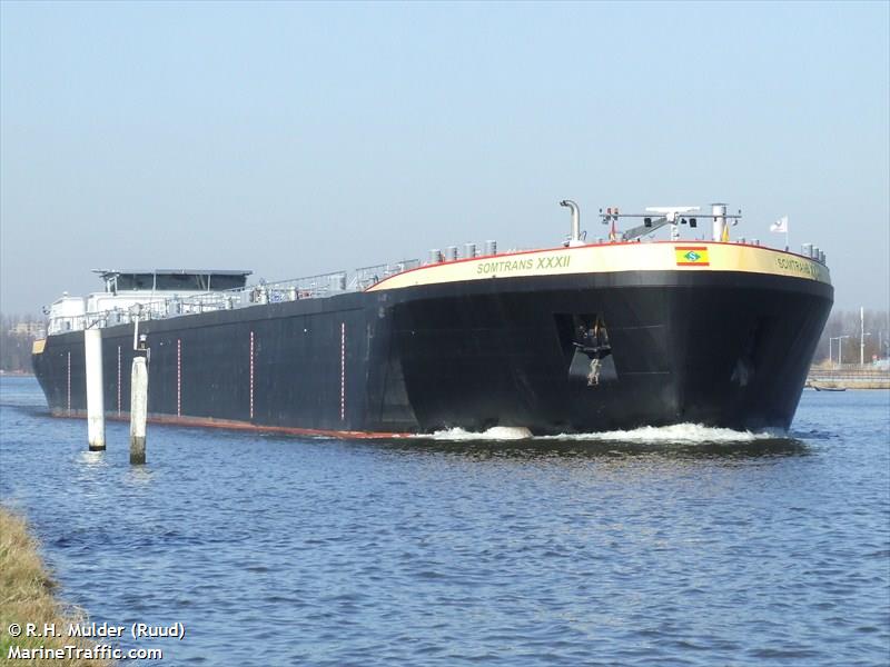 somtrans xxxii (Tanker) - IMO , MMSI 244780962, Call Sign PA3684 under the flag of Netherlands