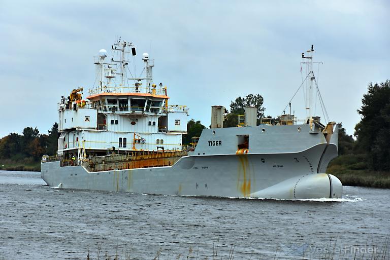 tiger (Hopper Dredger) - IMO 9591416, MMSI 253447000, Call Sign LXKX under the flag of Luxembourg