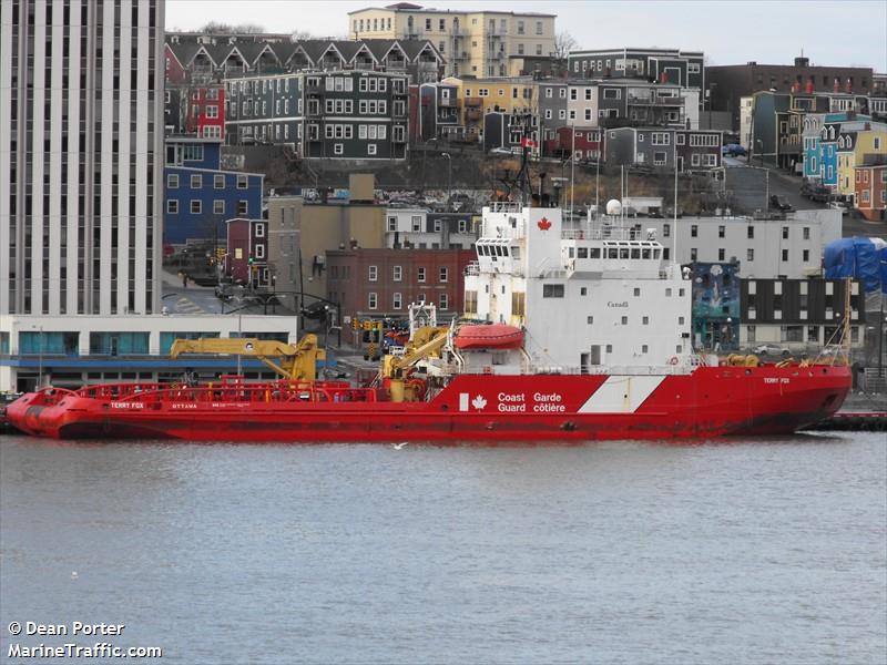 terry fox (Icebreaker) - IMO 8127799, MMSI 316122000, Call Sign CGTF under the flag of Canada