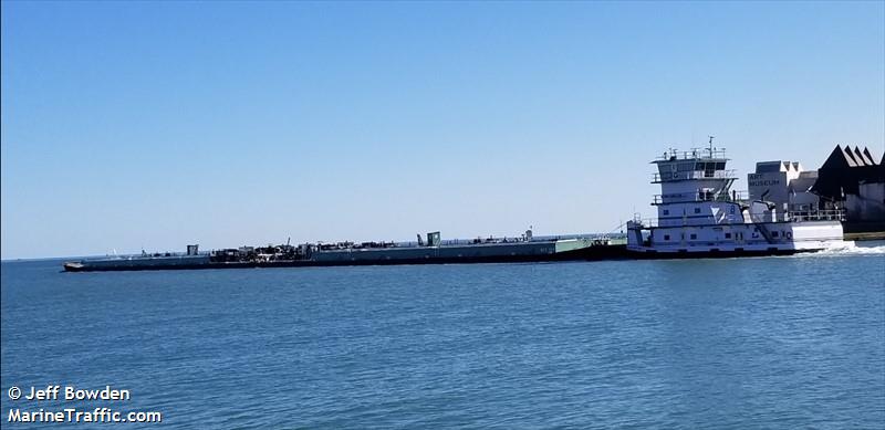 ray chief toney (Unknown) - IMO , MMSI 367704390, Call Sign WDI5024 under the flag of United States (USA)