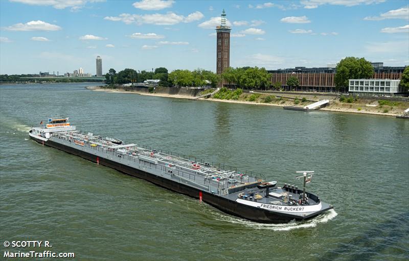 friedrich rueckert (Tanker) - IMO , MMSI 211274030, Call Sign DC4933 under the flag of Germany