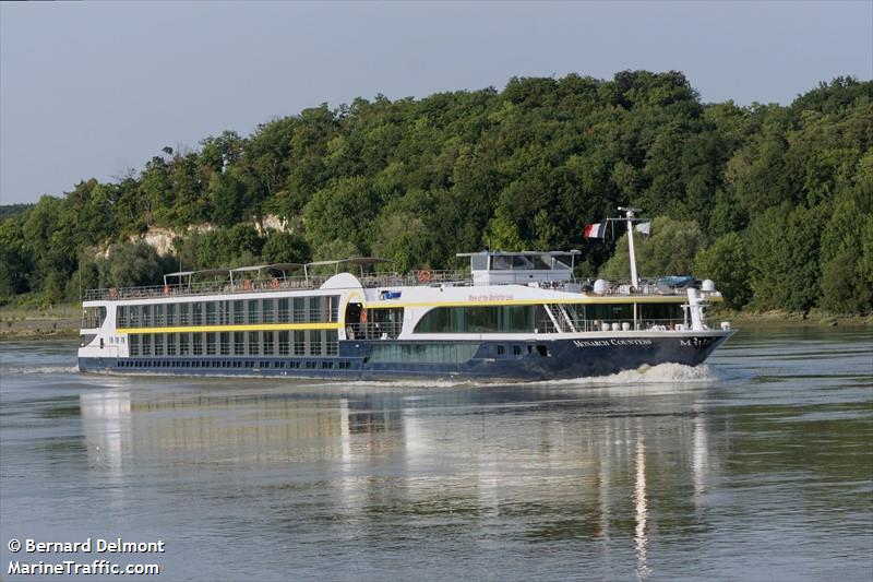 monarch countess (Passenger ship) - IMO , MMSI 211479640, Call Sign DF5975 under the flag of Germany