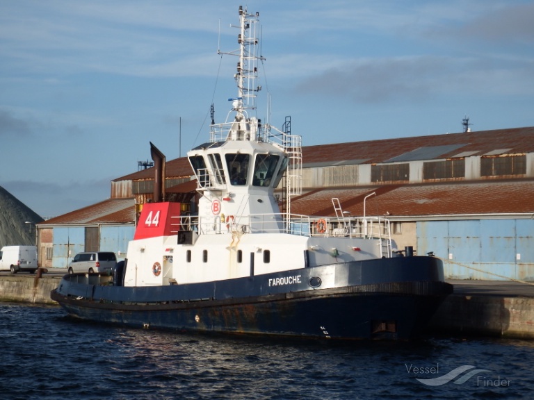 farouche (Tug) - IMO 9192545, MMSI 227006720, Call Sign FW9136 under the flag of France