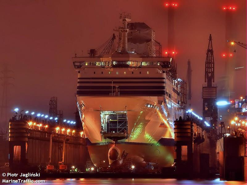 bretagne (Passenger/Ro-Ro Cargo Ship) - IMO 8707329, MMSI 227286000, Call Sign FNBR under the flag of France