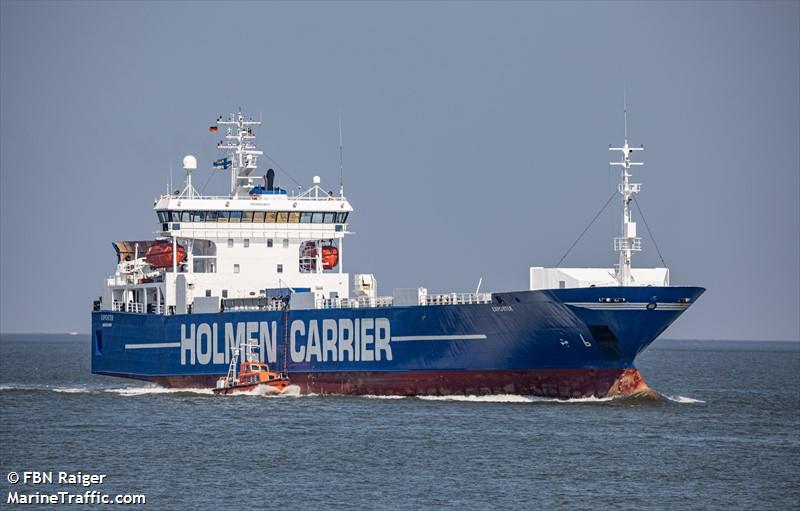 exporter (Ro-Ro Cargo Ship) - IMO 8820860, MMSI 230204000, Call Sign OJDA under the flag of Finland