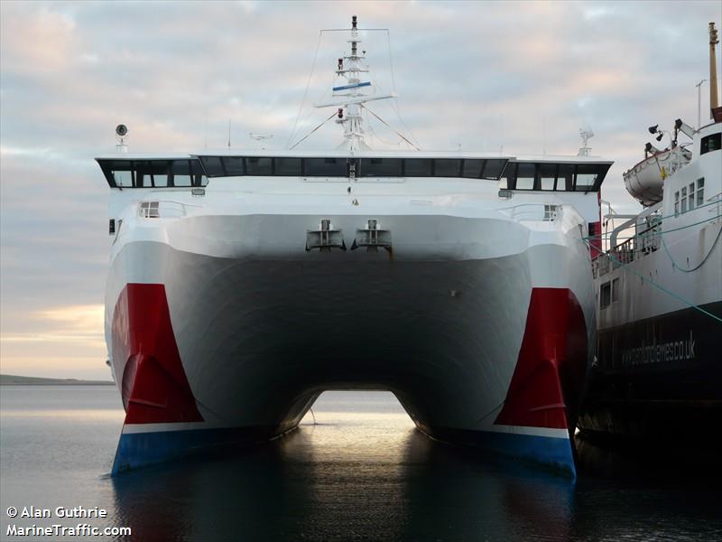 pentalina (Passenger/Ro-Ro Cargo Ship) - IMO 9437969, MMSI 235061705, Call Sign 2AOW6 under the flag of United Kingdom (UK)