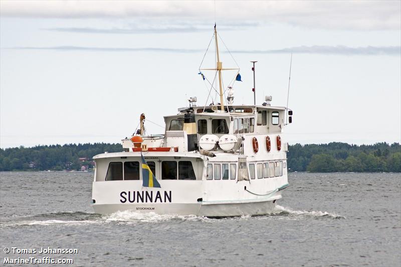 sunnan (Passenger ship) - IMO , MMSI 265615050, Call Sign SIAG under the flag of Sweden