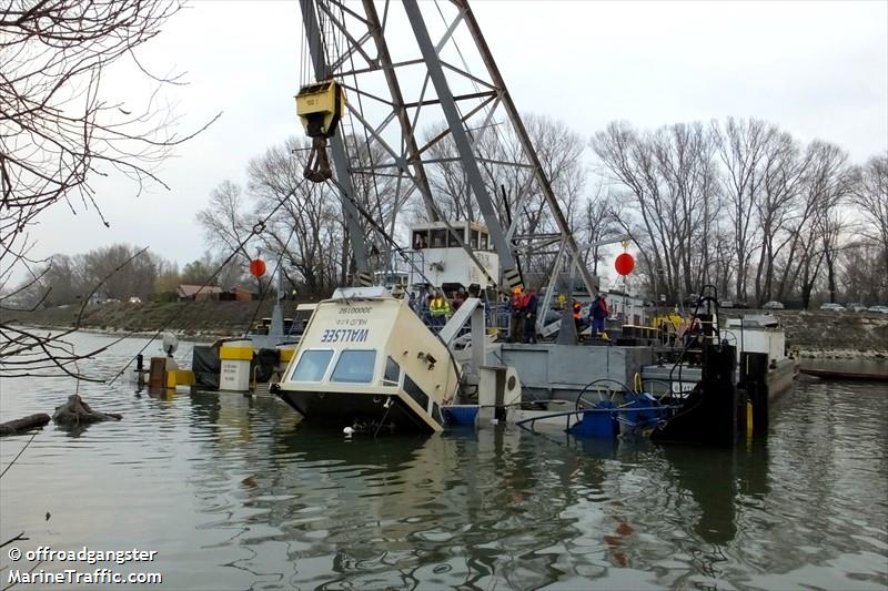 wallsee (Tug) - IMO , MMSI 267210087, Call Sign OMLN under the flag of Slovakia