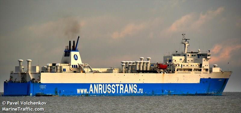 ambal (Ro-Ro Cargo Ship) - IMO 8807416, MMSI 273355410, Call Sign UBVG7 under the flag of Russia