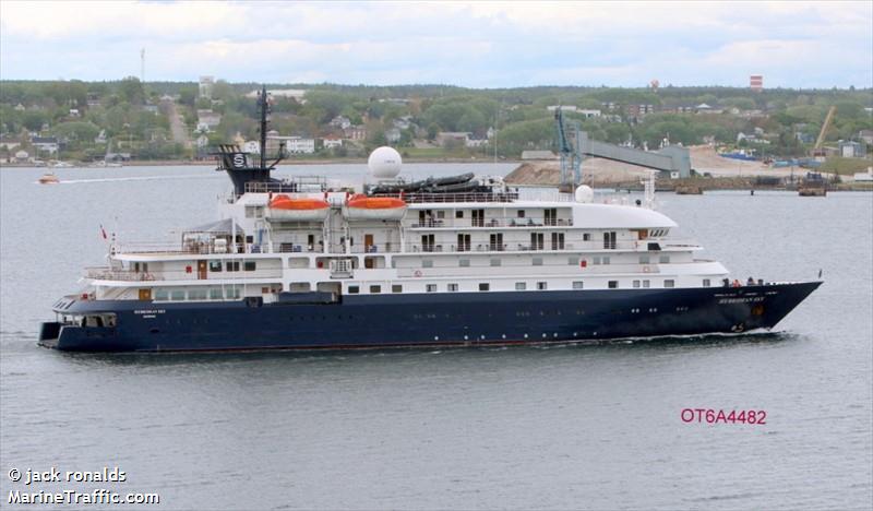hebridean sky (Passenger (Cruise) Ship) - IMO 8802882, MMSI 311000253, Call Sign C6BG2 under the flag of Bahamas