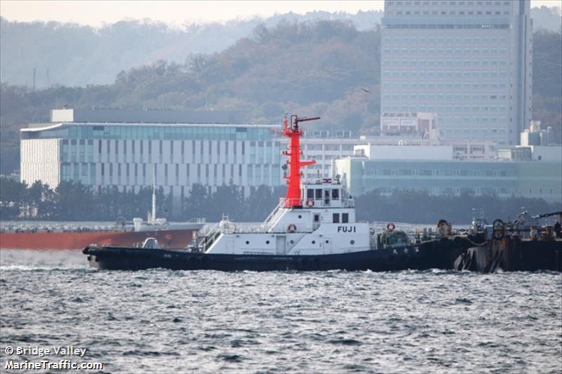 fuji maru (Tug) - IMO , MMSI 431001102, Call Sign JD2030 under the flag of Japan