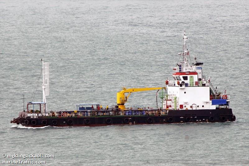 sentek 35 (Bunkering Tanker) - IMO 9704037, MMSI 563033240, Call Sign 9VFC6 under the flag of Singapore
