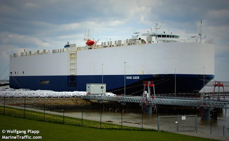 viking queen (Vehicles Carrier) - IMO 9318462, MMSI 564971000, Call Sign 9V2633 under the flag of Singapore