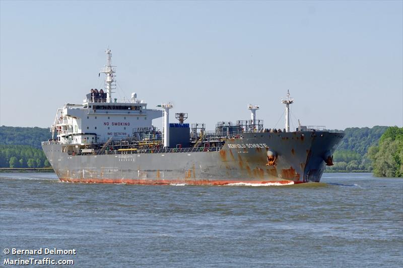 reinhold schulte (Chemical/Oil Products Tanker) - IMO 9576789, MMSI 566572000, Call Sign 9V6035 under the flag of Singapore