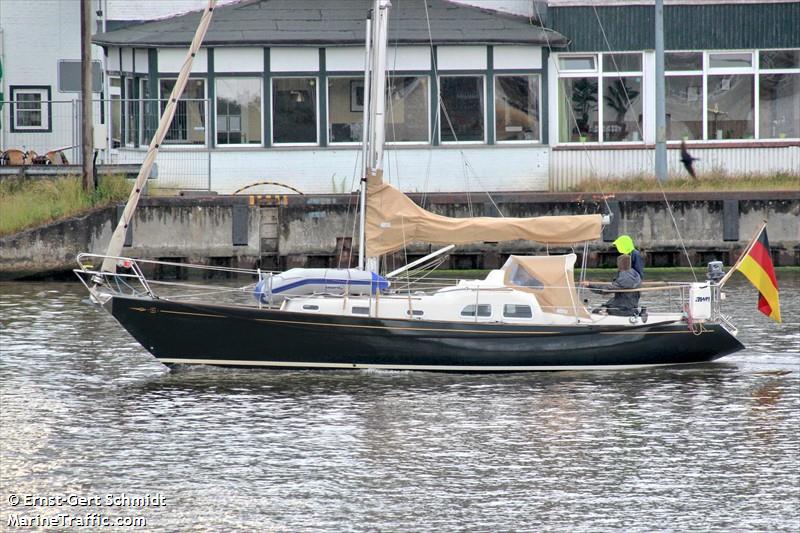 mandalay (Sailing vessel) - IMO , MMSI 211189570, Call Sign DA3929 under the flag of Germany