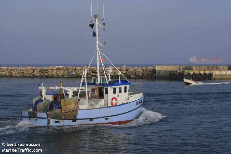 rosa-paula h1123 (Fishing vessel) - IMO , MMSI 219007036, Call Sign OU7092 under the flag of Denmark
