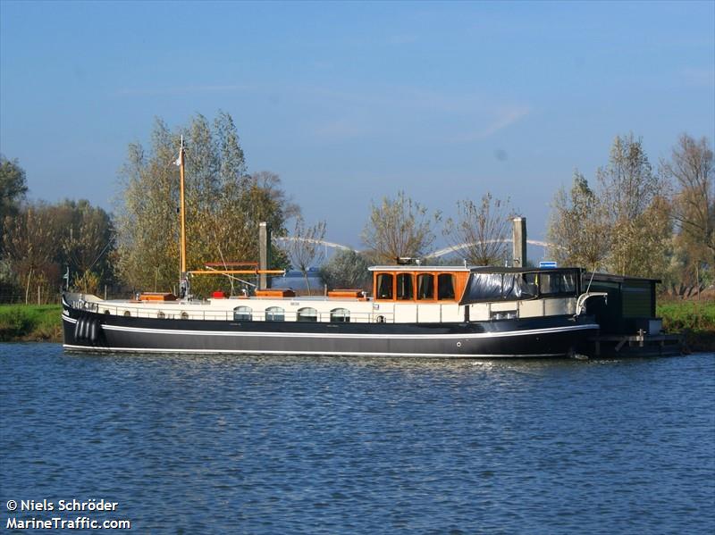 cornelia (Pleasure craft) - IMO , MMSI 265810010, Call Sign SFE2285 under the flag of Sweden