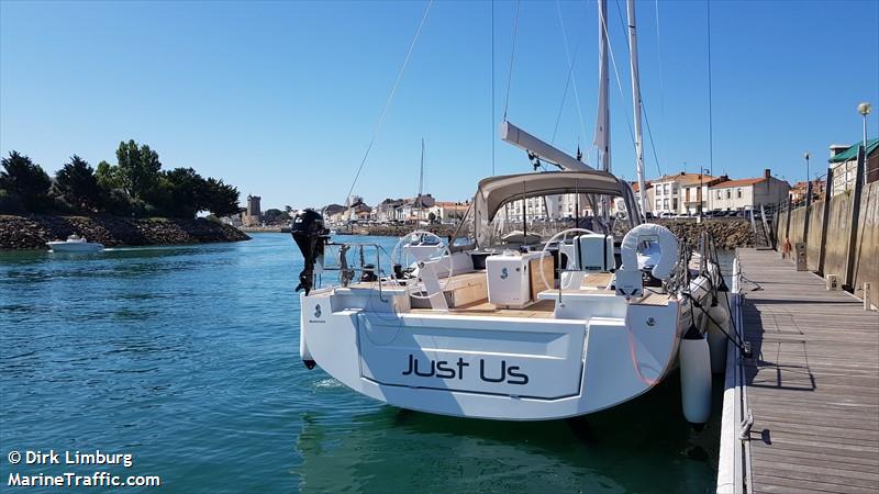 just us (Sailing vessel) - IMO , MMSI 211805310, Call Sign DJWD2 under the flag of Germany