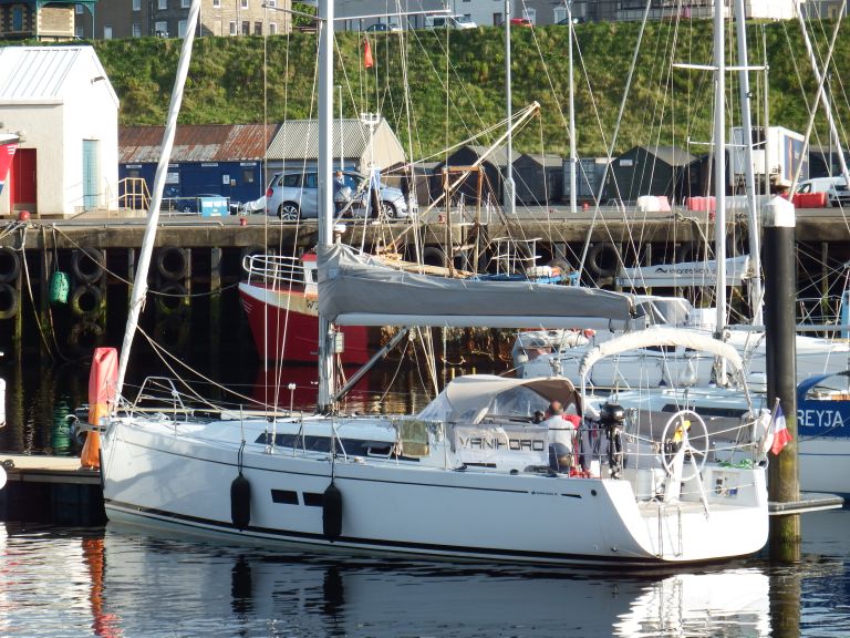 vanikoro (Pleasure craft) - IMO , MMSI 227402190, Call Sign FAD5264 under the flag of France