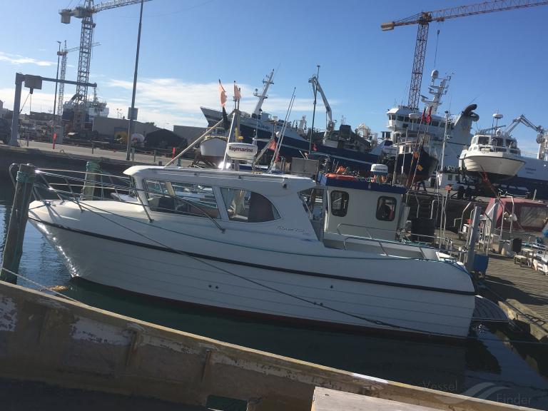 let s sea (Pleasure craft) - IMO , MMSI 219025482, Call Sign XPH4278 under the flag of Denmark