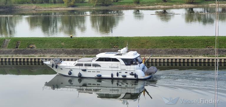 freedom ii (Pleasure craft) - IMO , MMSI 211420320, Call Sign DC1860 under the flag of Germany
