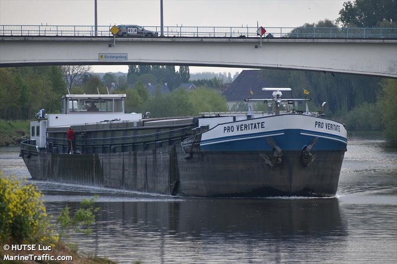 pro veritate (WIG) - IMO , MMSI 205300190, Call Sign OT3001 under the flag of Belgium