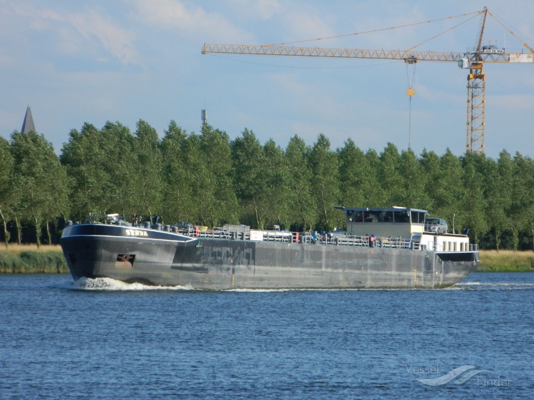 senda (Tanker) - IMO , MMSI 211508260, Call Sign DB2815 under the flag of Germany