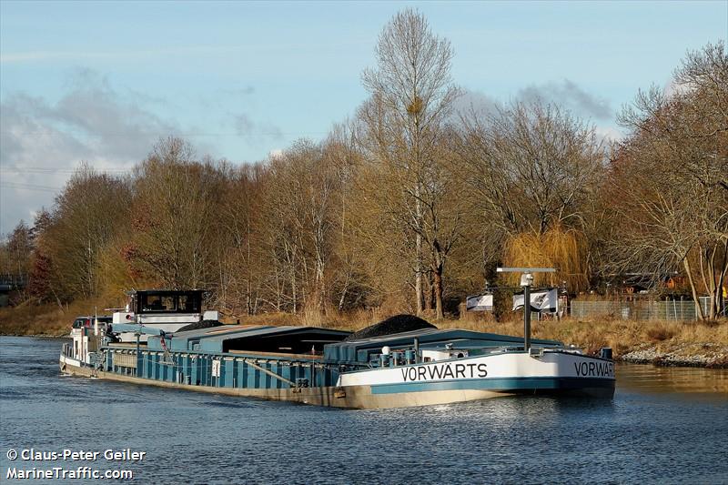 vorwaerts (Cargo ship) - IMO , MMSI 211509600, Call Sign DB 3127 under the flag of Germany