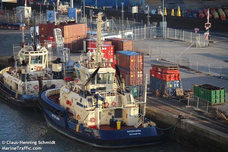 svitzer adira (Tug) - IMO 9788112, MMSI 232008120, Call Sign MBAX8 under the flag of United Kingdom (UK)