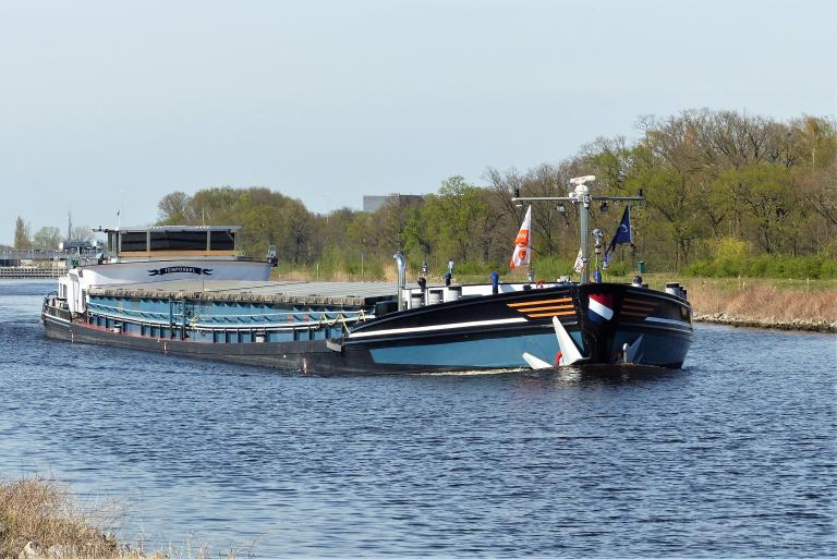 temporeel (Cargo ship) - IMO , MMSI 244013328, Call Sign PD8770 under the flag of Netherlands