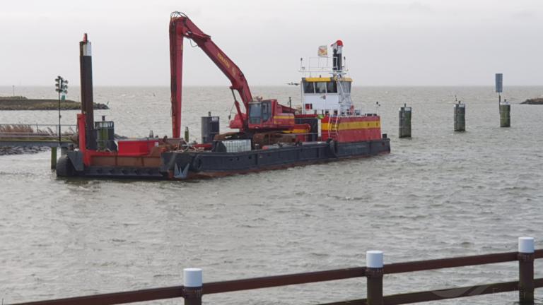 sjouwer (Dredging or UW ops) - IMO , MMSI 244700876, Call Sign PB8222 under the flag of Netherlands