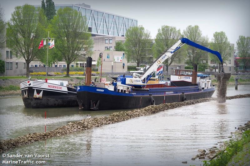 merwede (Dredging or UW ops) - IMO , MMSI 244730055, Call Sign PG9423 under the flag of Netherlands
