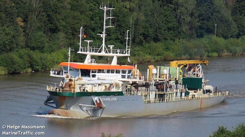 charlock (Hopper Dredger) - IMO 9758636, MMSI 244740420, Call Sign PDDS under the flag of Netherlands