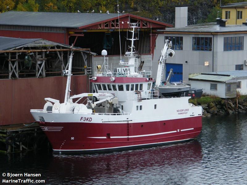 wikeroey senior (Fishing Vessel) - IMO 9029059, MMSI 258037000, Call Sign LLYH under the flag of Norway