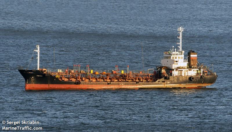 ruslan (Bunkering Tanker) - IMO 8510051, MMSI 273316050, Call Sign UFHL under the flag of Russia