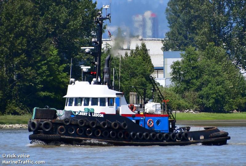 albert l ledcor (Tug) - IMO , MMSI 316005616, Call Sign CZ7389 under the flag of Canada