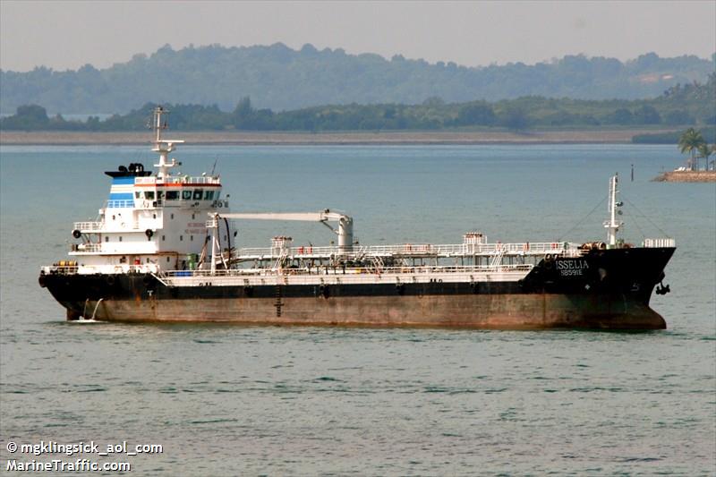 isselia (Oil Products Tanker) - IMO 9462081, MMSI 565660000, Call Sign 9VFW3 under the flag of Singapore