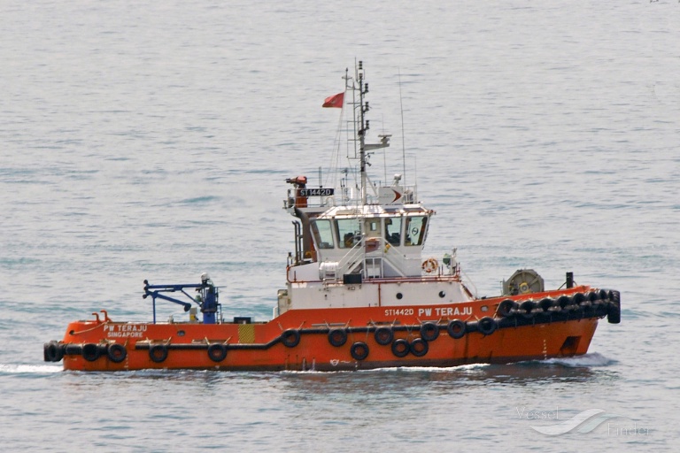 pw teraju (Tug) - IMO 9668855, MMSI 566789000, Call Sign 9V9908 under the flag of Singapore