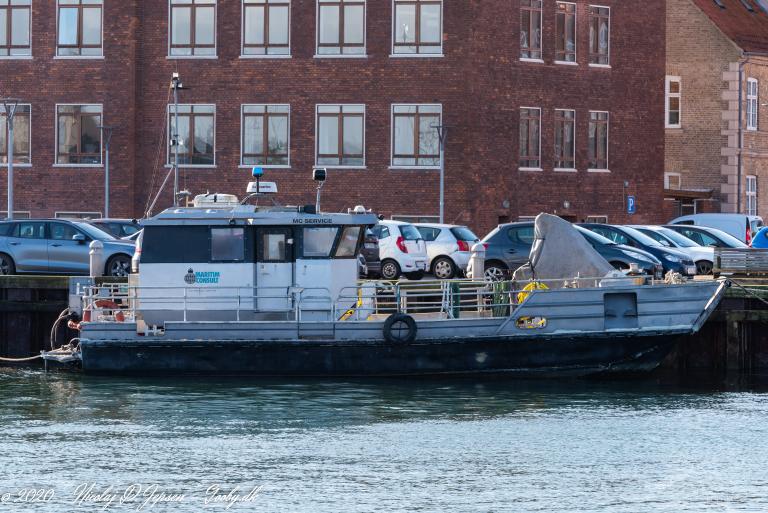 mc service (Tug) - IMO , MMSI 219022163, Call Sign XPE8429 under the flag of Denmark