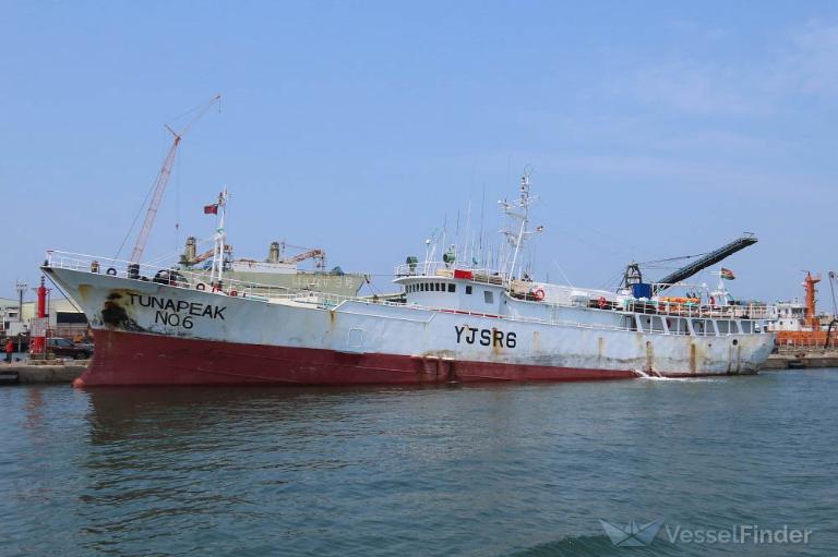 tuna peak no.6 (Fishing vessel) - IMO , MMSI 576811000 under the flag of Vanuatu