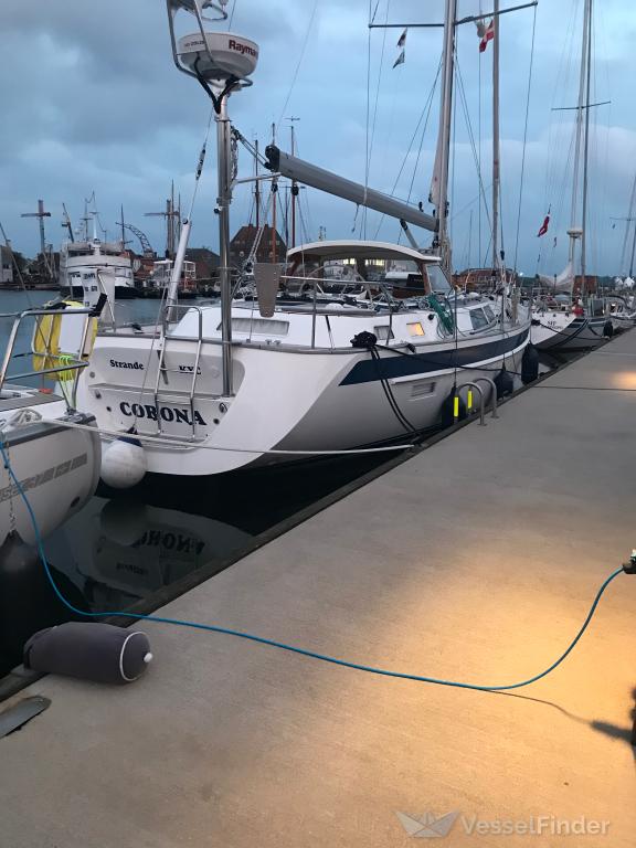 corona (Sailing vessel) - IMO , MMSI 211384460, Call Sign DJ7545 under the flag of Germany