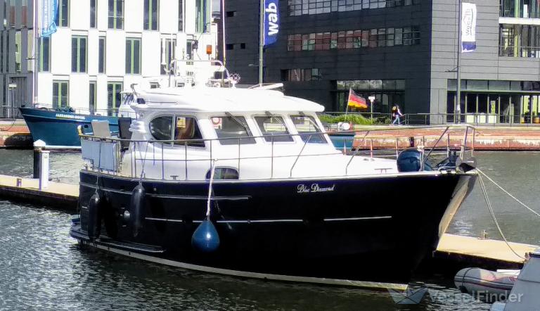 blue diamond (Pleasure craft) - IMO , MMSI 211769040, Call Sign DG9545 under the flag of Germany