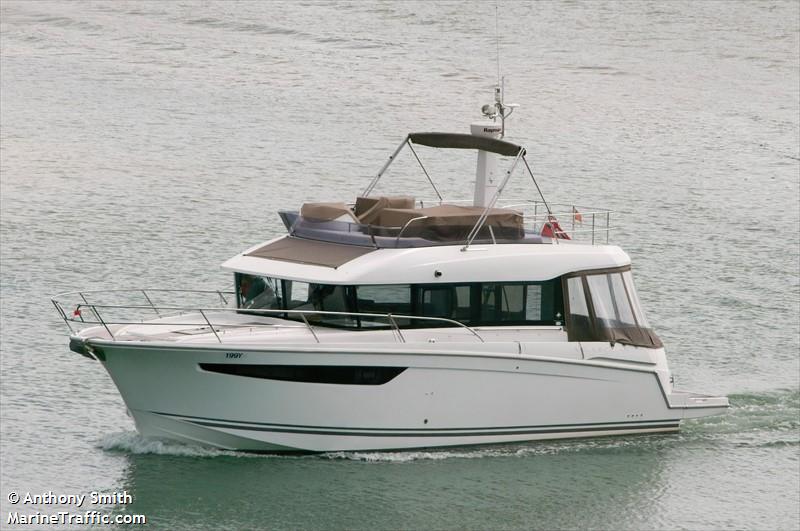 happy daze (Pleasure craft) - IMO , MMSI 235108422, Call Sign 2IBW9 under the flag of United Kingdom (UK)