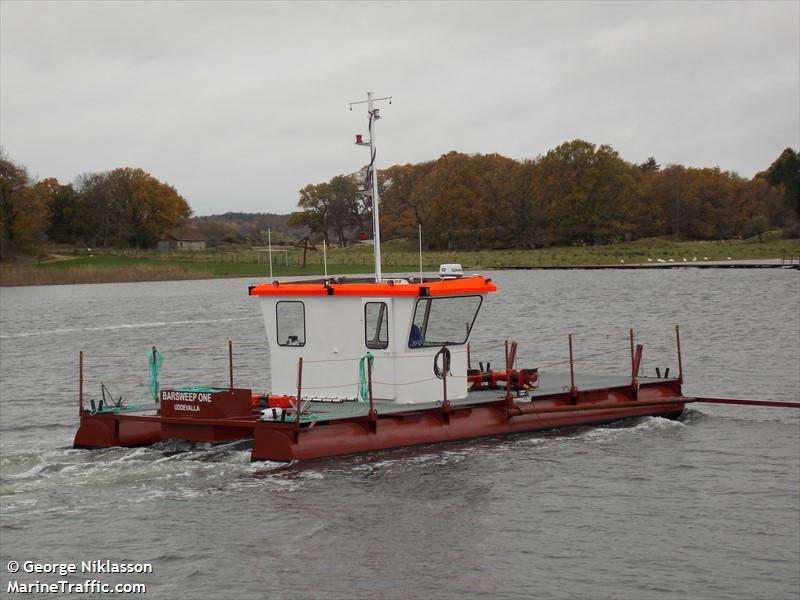barsweep one (-) - IMO , MMSI 265737760, Call Sign SFD2221 under the flag of Sweden