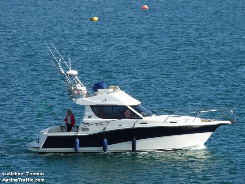 kingfisher (Pleasure craft) - IMO , MMSI 235097702, Call Sign 2GI02 under the flag of United Kingdom (UK)