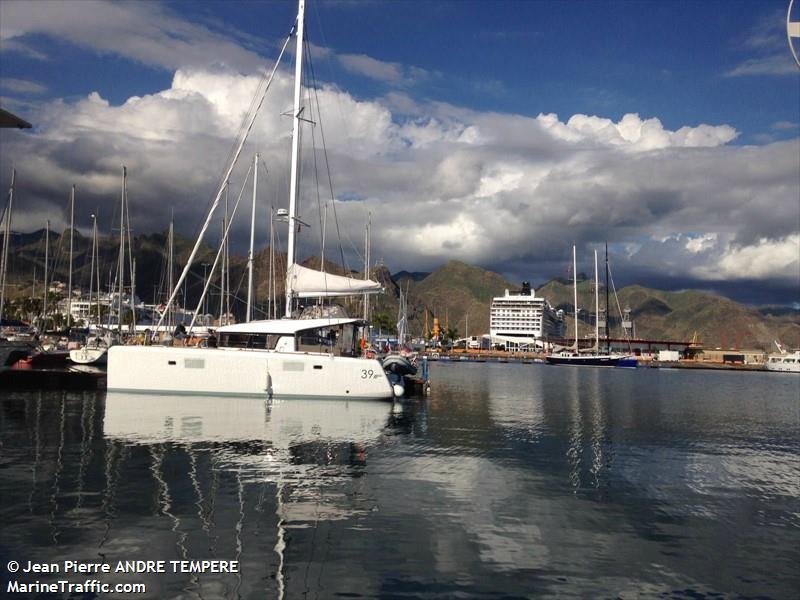 eos (Sailing vessel) - IMO , MMSI 227450730, Call Sign FAD9780 under the flag of France