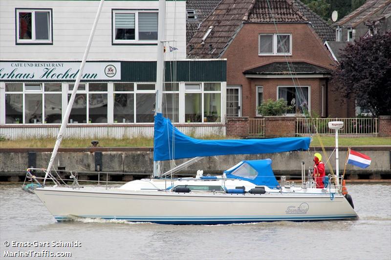 sunbird (Sailing vessel) - IMO , MMSI 244026235, Call Sign PI3546 under the flag of Netherlands
