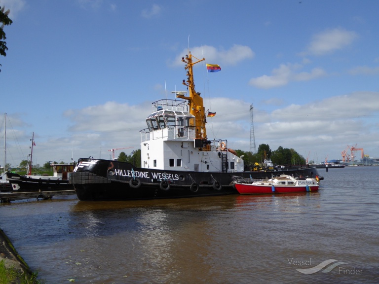 hillerdine wessels (Tug) - IMO 7417604, MMSI 211230440, Call Sign DCSD under the flag of Germany