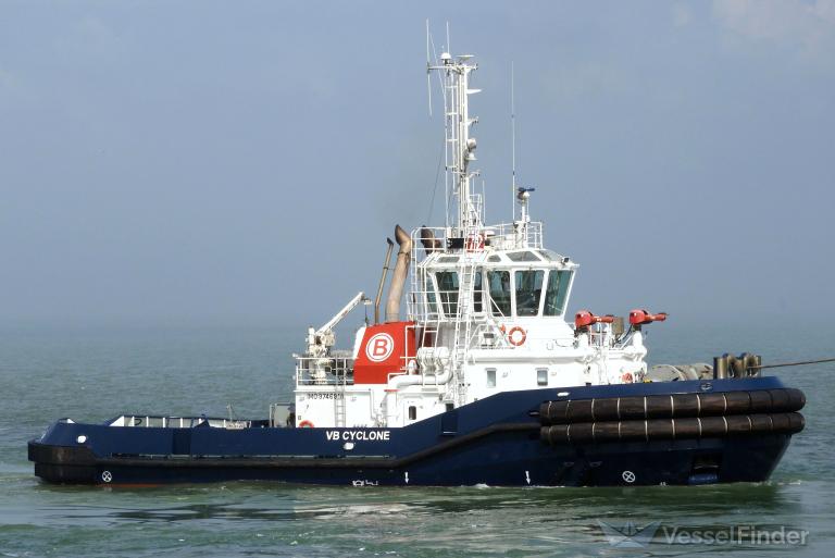 vb.cyclone (Tug) - IMO , MMSI 228068700, Call Sign FIVG under the flag of France